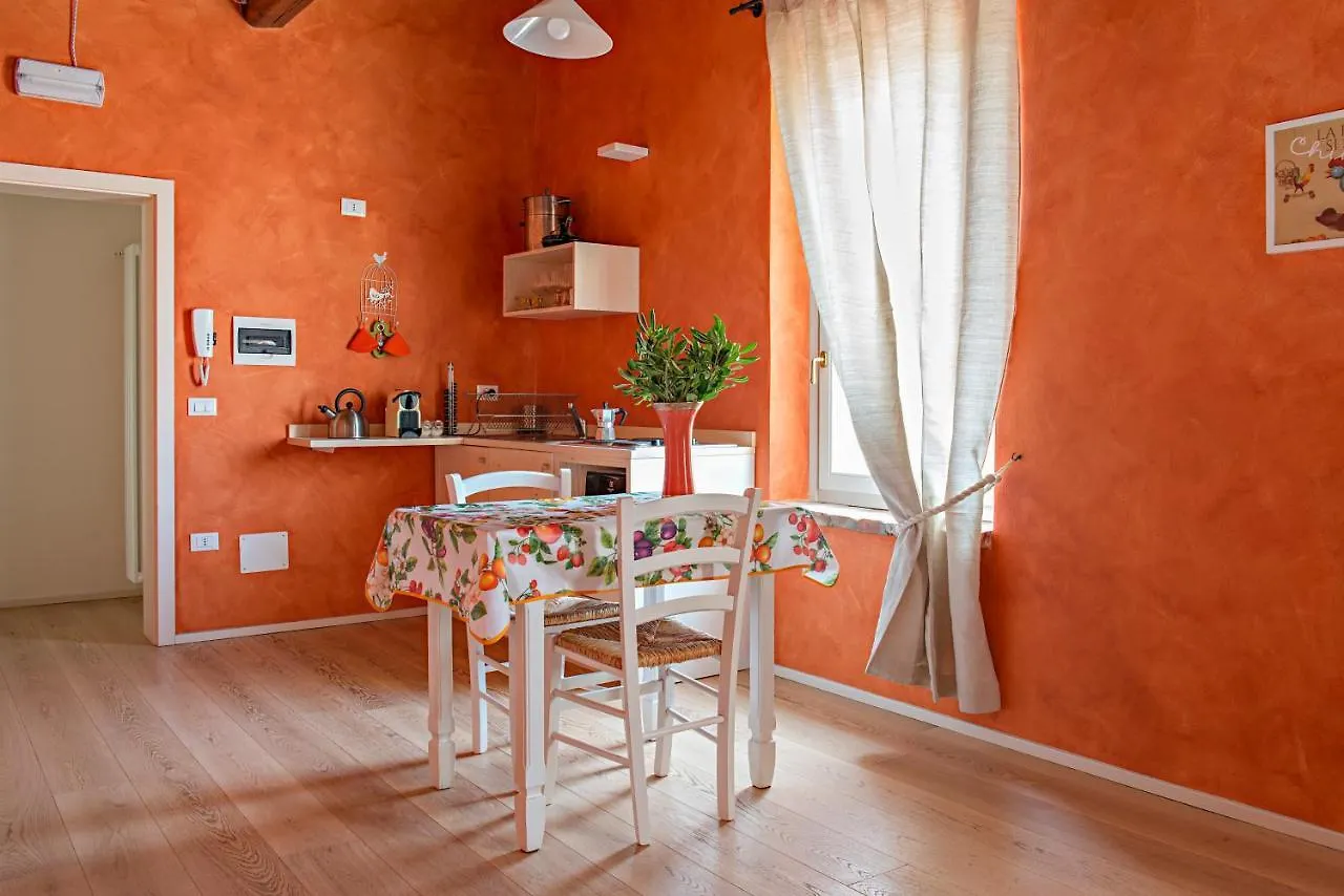 Agriturismo Lecolombare ノガローレ・ロッカ