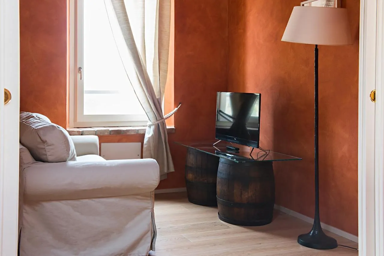 Agriturismo Lecolombare نوغارول روكّا